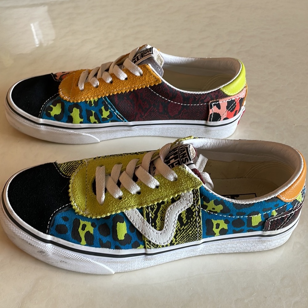 Brand New Limited Edition Vans From Unknown - image 4